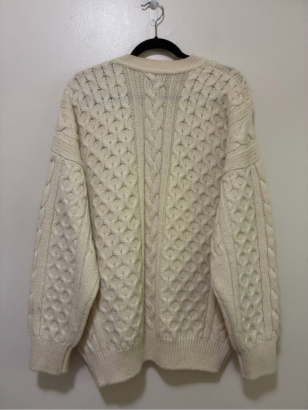 West Highland Woollens Cream Cable Knit Button-Front Sweater Cardigan large - Picture 8 of 8